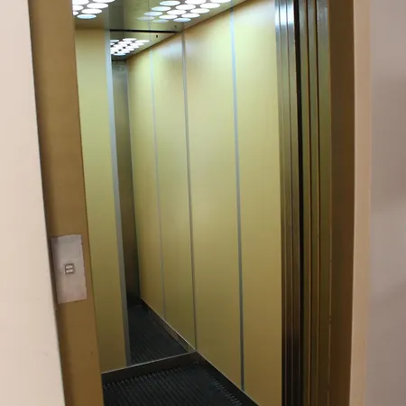 Service Apartment